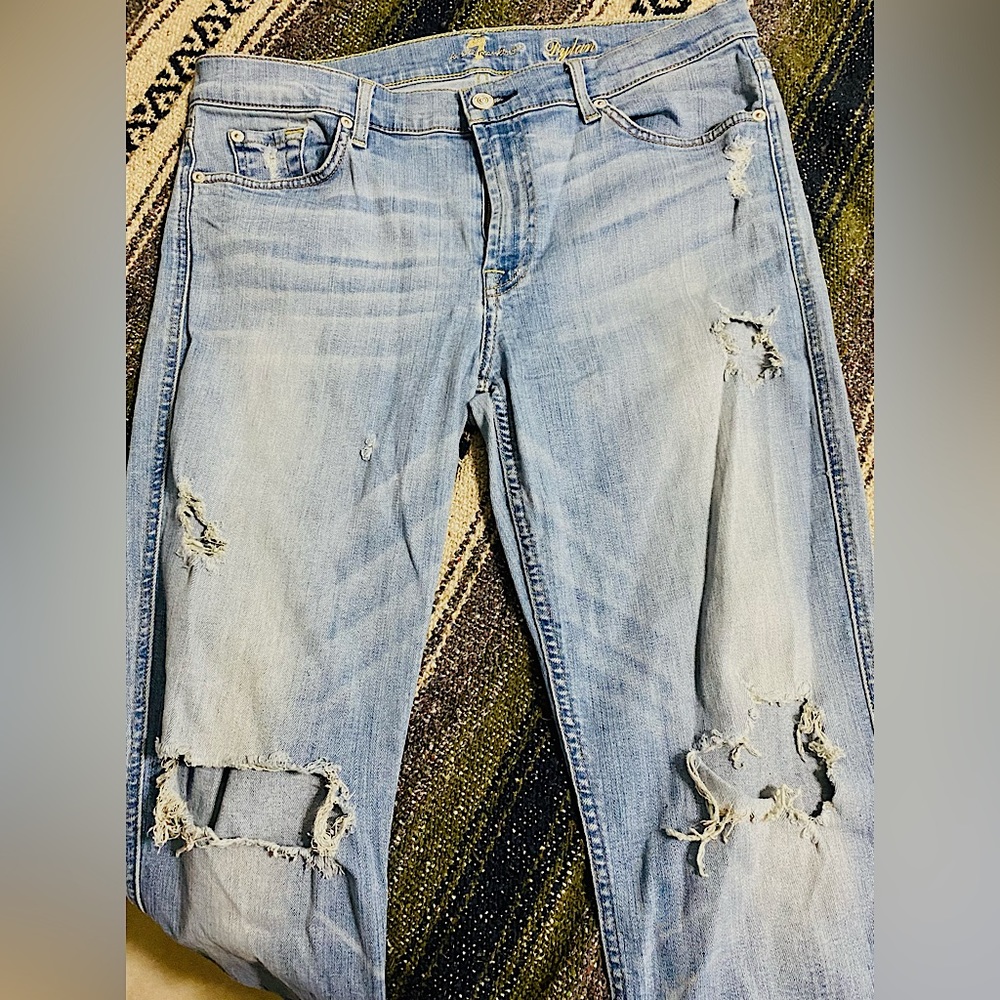 7 for all Mankind - size 32 “Dylan” Jeans